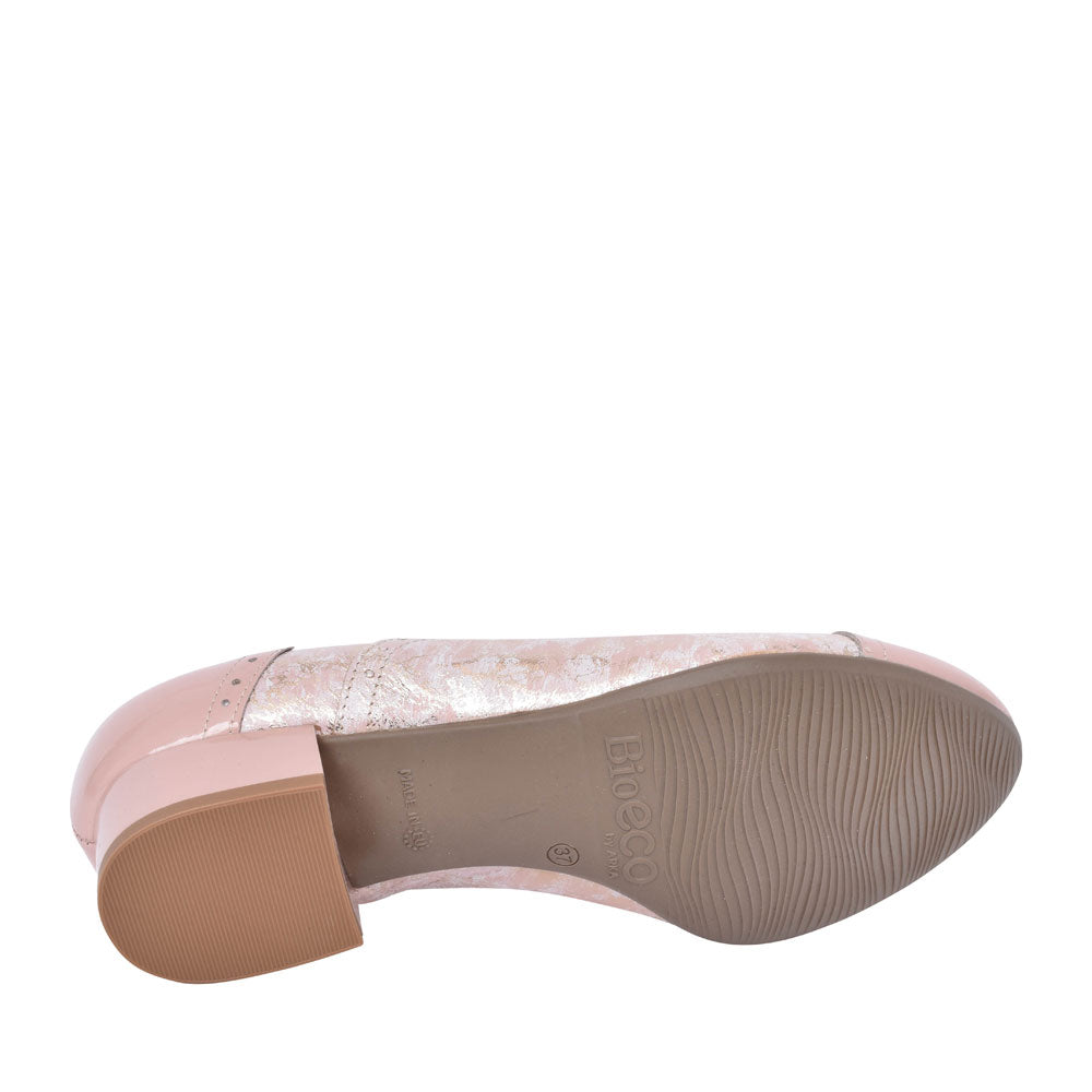 Ladies 1370 G-fit Quarter Brogue Shoe In Pink