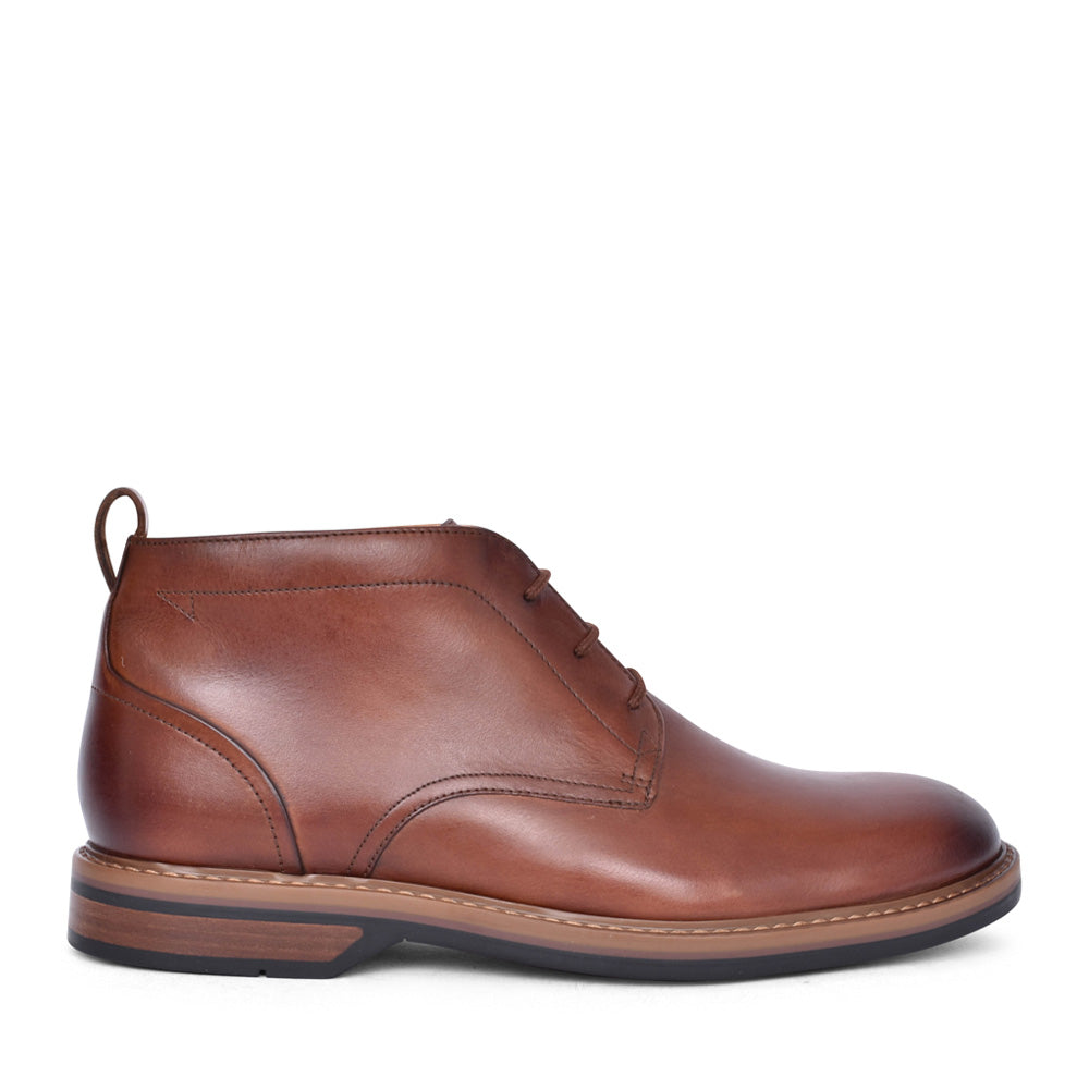Mens Aldwin Chukka G-fit Laced Ankle Boot In Mid Tan