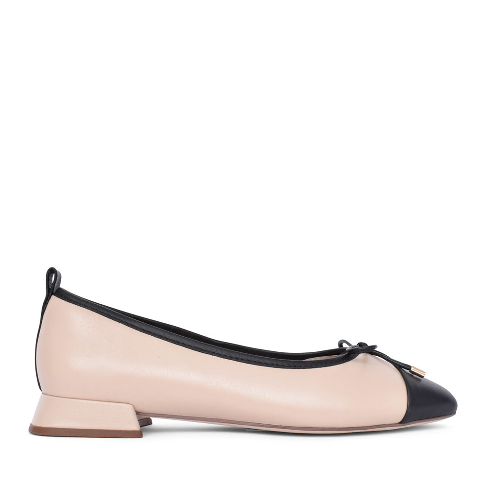 Ladies Ubree 15 Poppy D-fit Pump In Sand