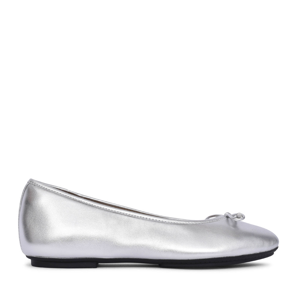 Ladies Ih2-011 Delicato Leather Ballet Pump In Silver