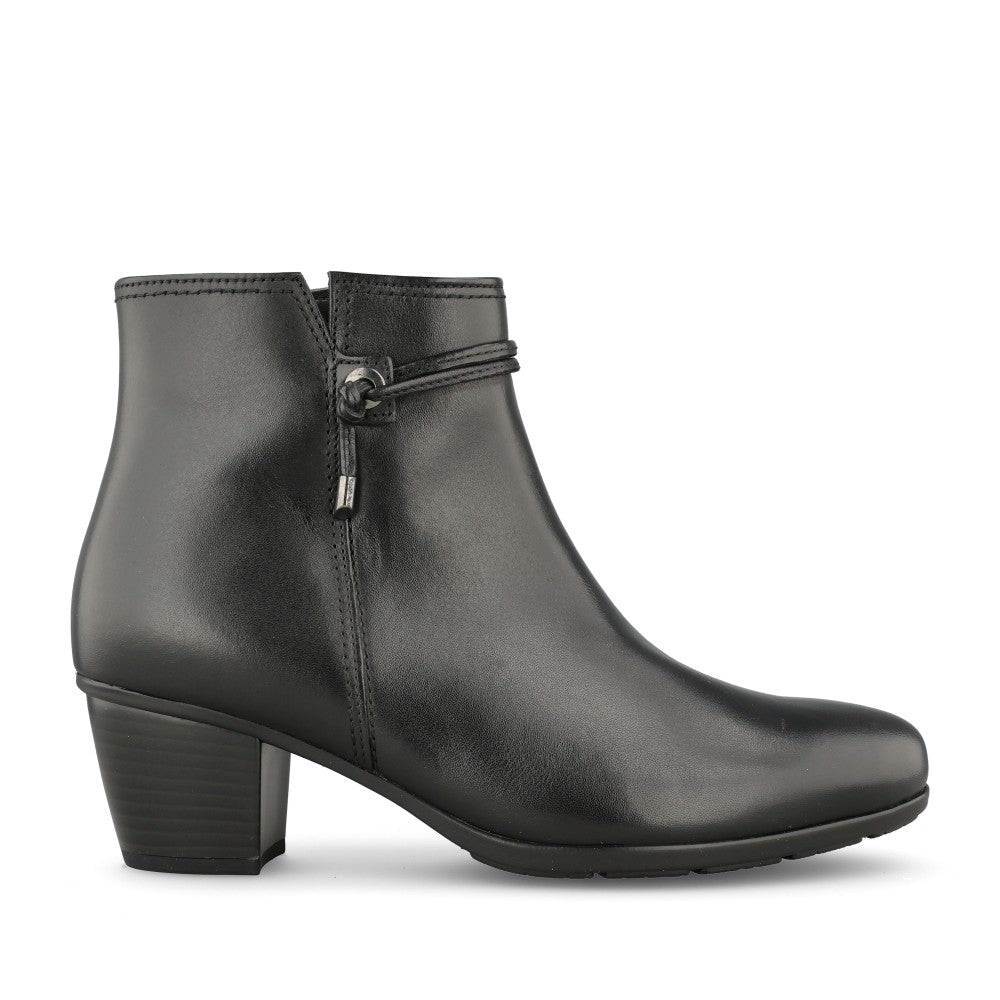Ladies 75.522 Ela Ankle Boot In Black