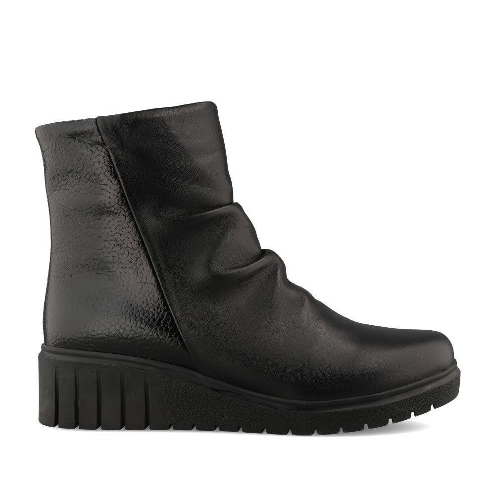 Ladies Adlee Ulb443 Wedge Ankle Boot In Black