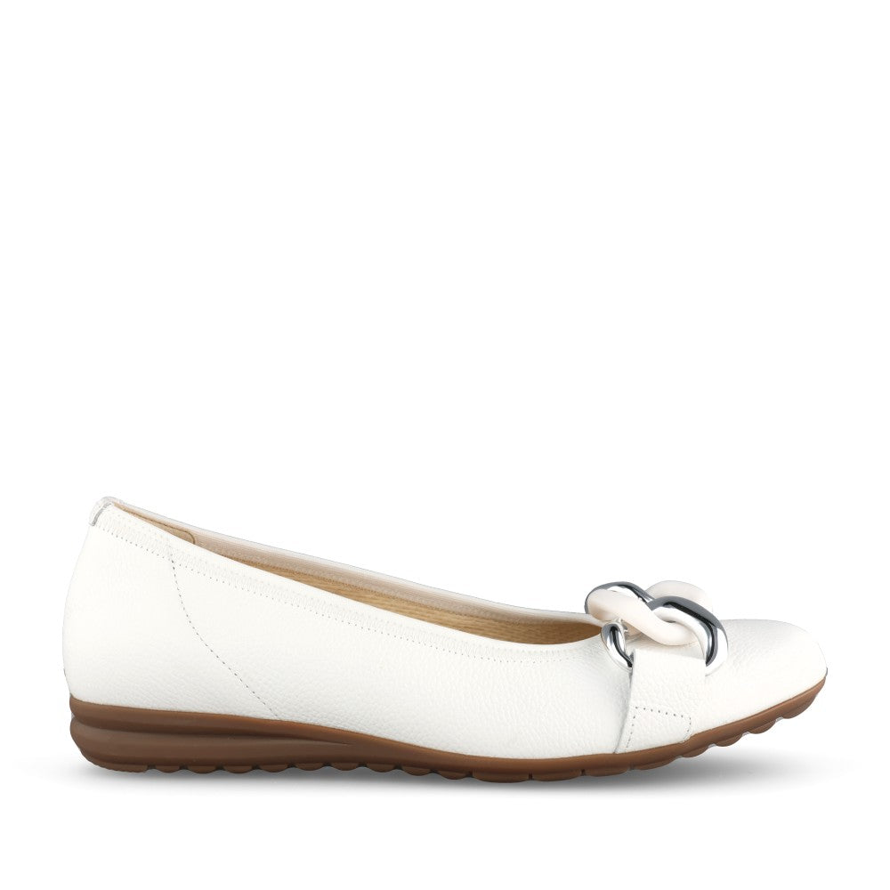Ladies 82.625 Sabia Pump In White