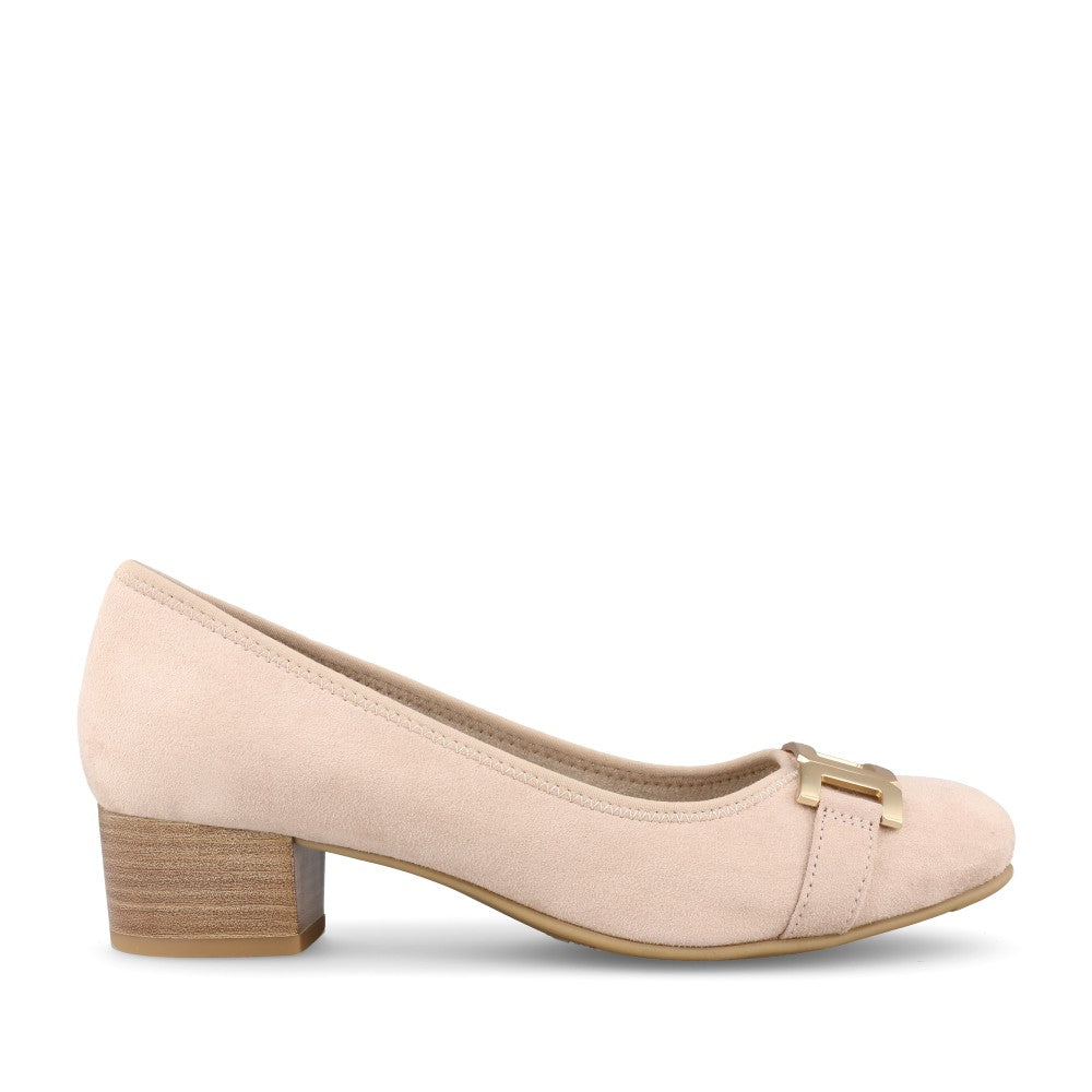 Ladies 8-22369 Low Heel Court Shoe In Beige