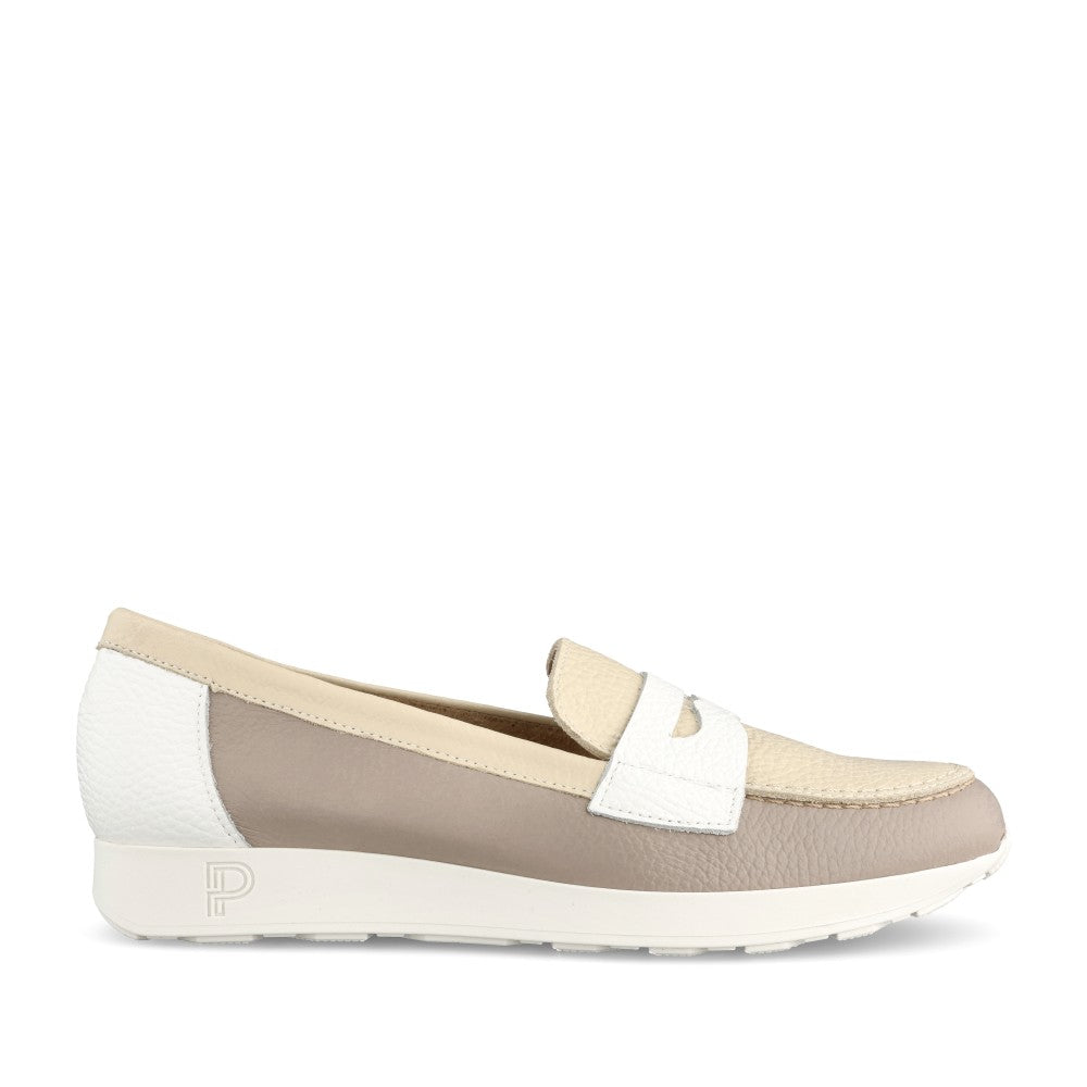 Ladies 11100 Loafer In White