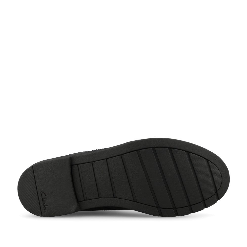 Clarks Girls Scala Style O F-FIT Lace Up Shoe in Black Leather