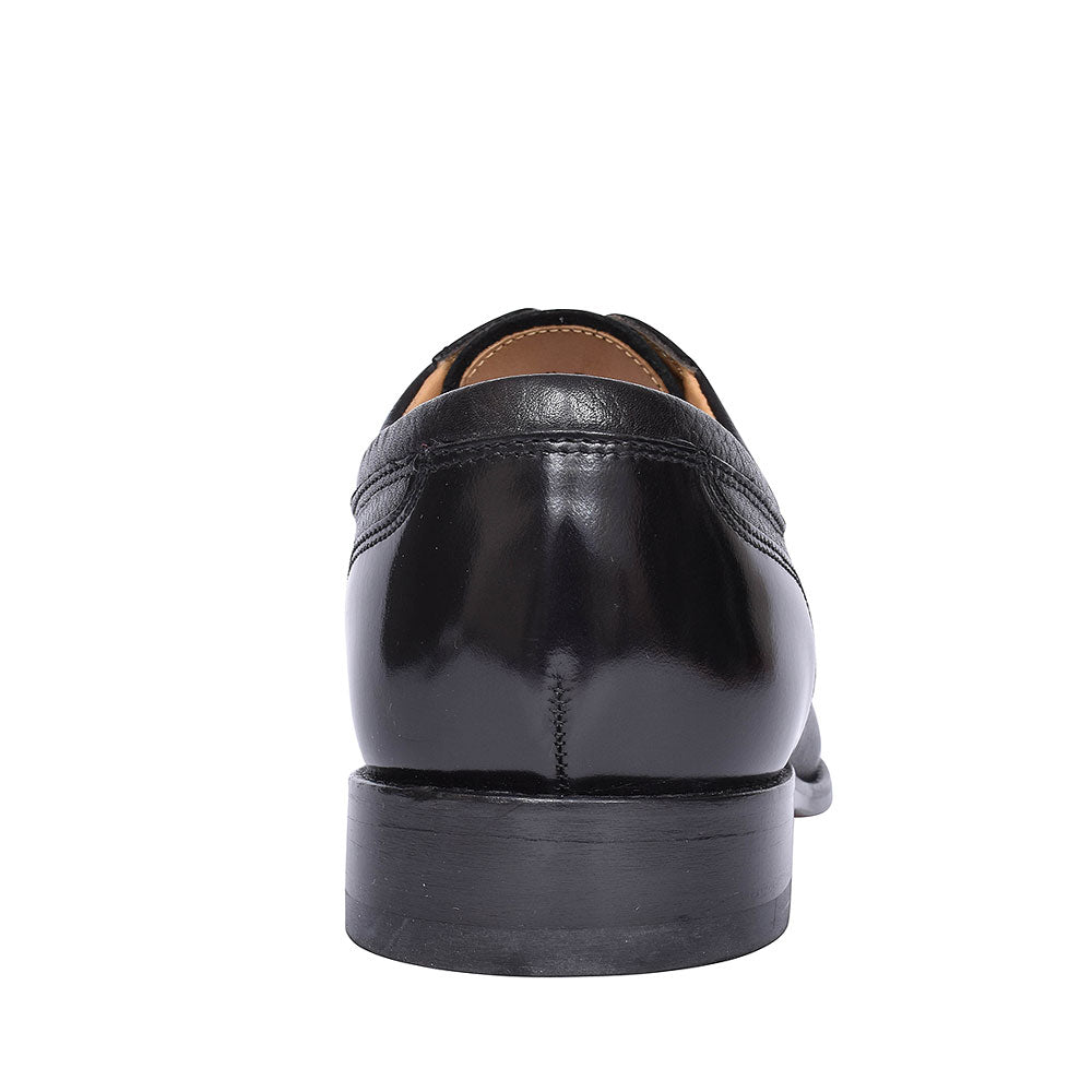 Wantage Laced Toe Cap Shoe For Men In Black