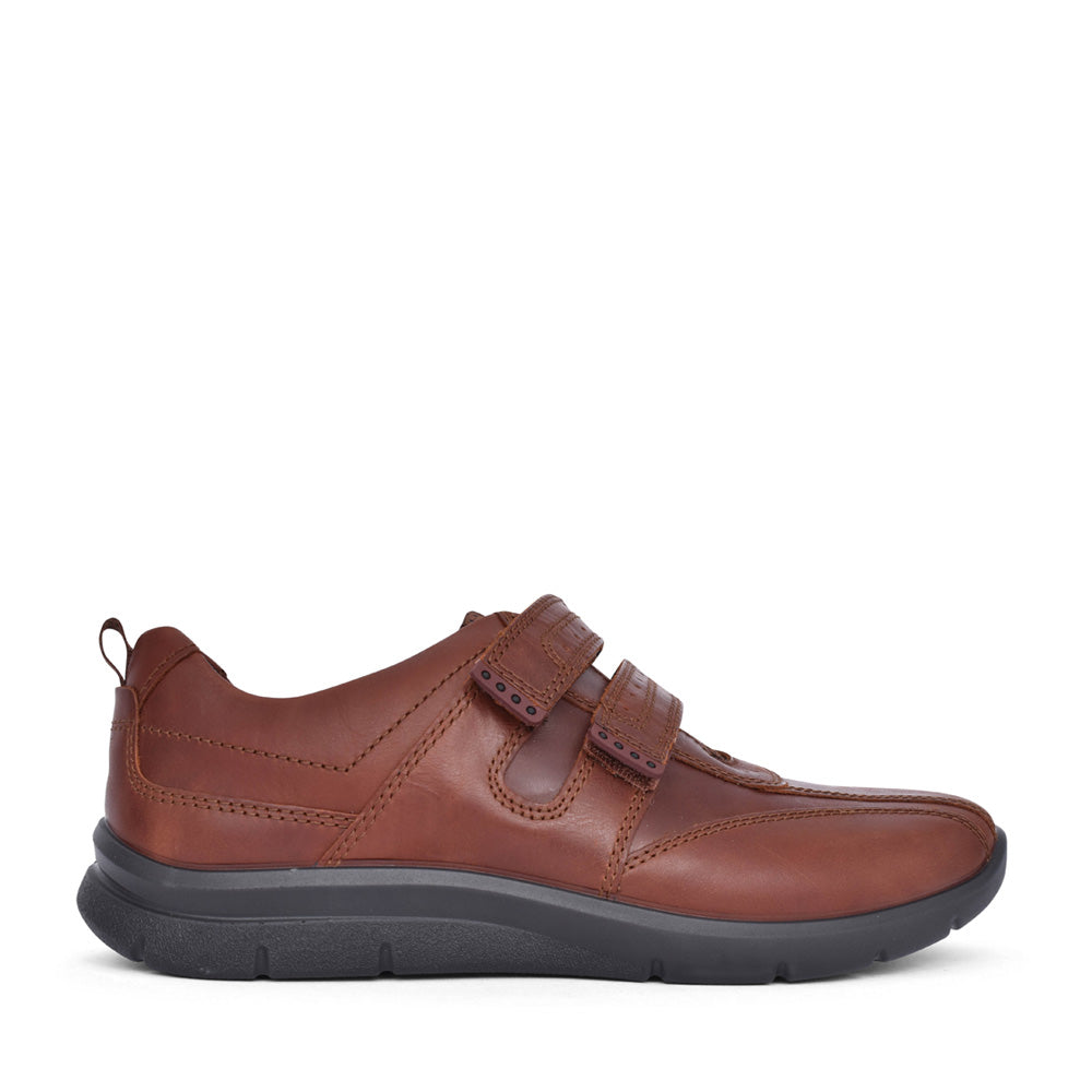 Men's Energise Std Fit Leather Velcro Shoe In Tan