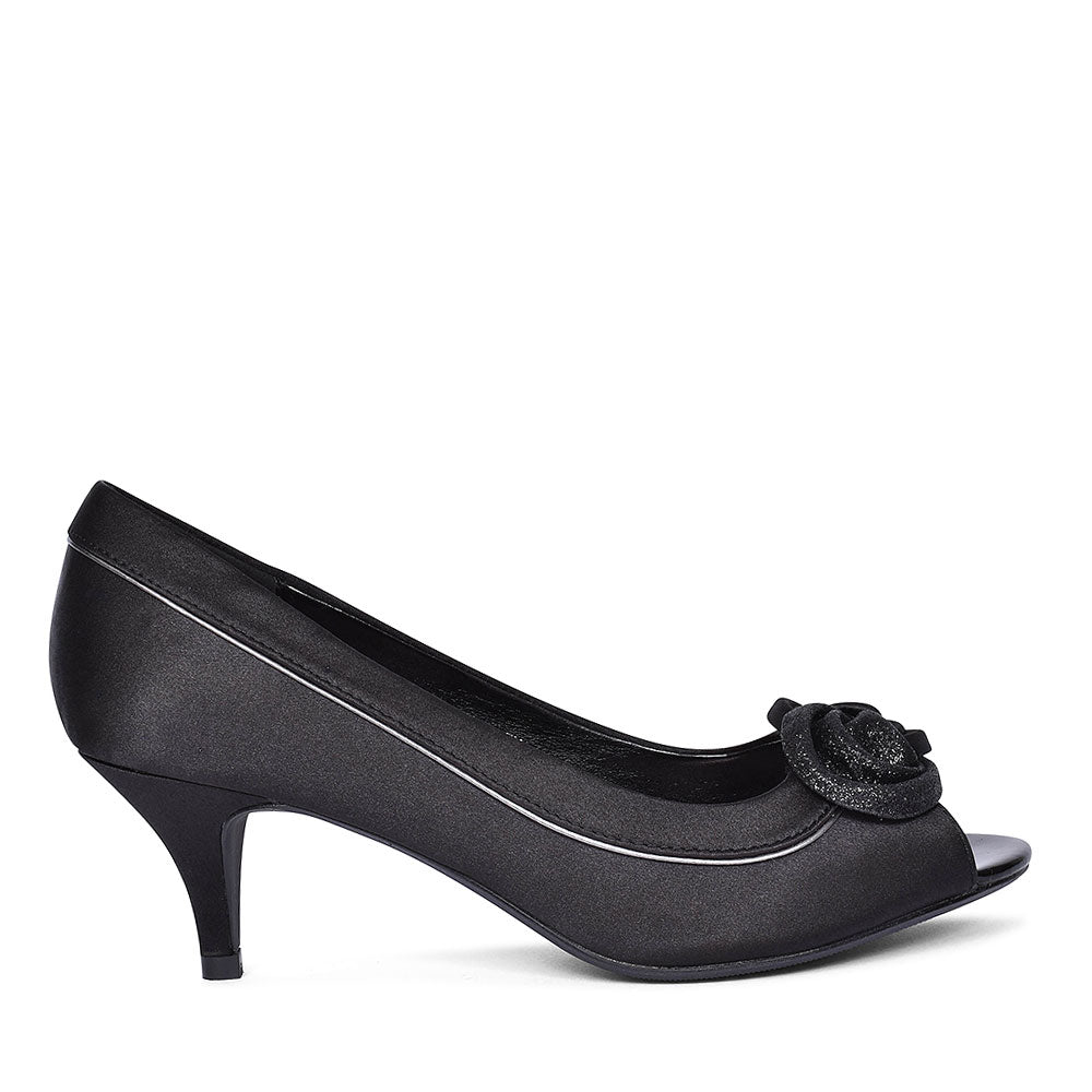 LUNAR LADIES RIPLEY FLR222 LOW HEEL COURT SHOE in BLACK