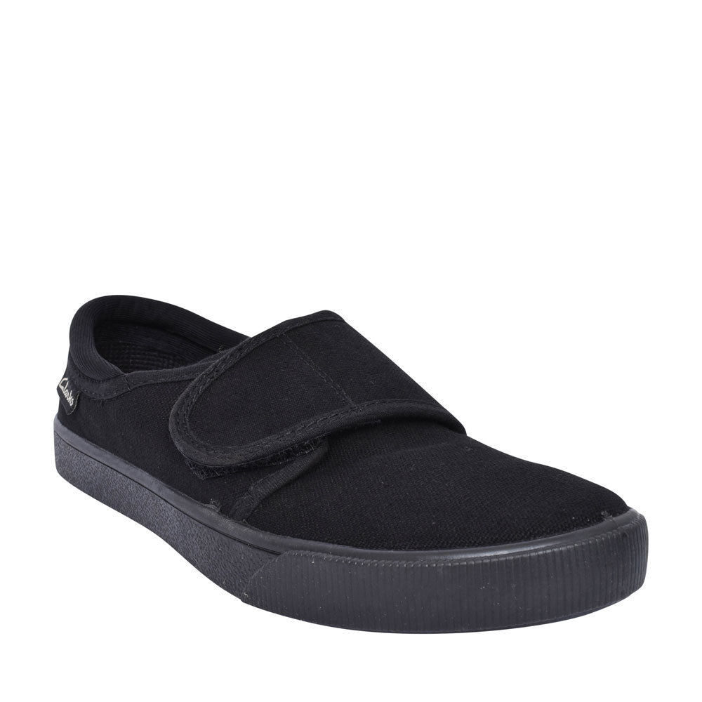 Hopper Run Black Fabric Plimsolls In Kids F Fit