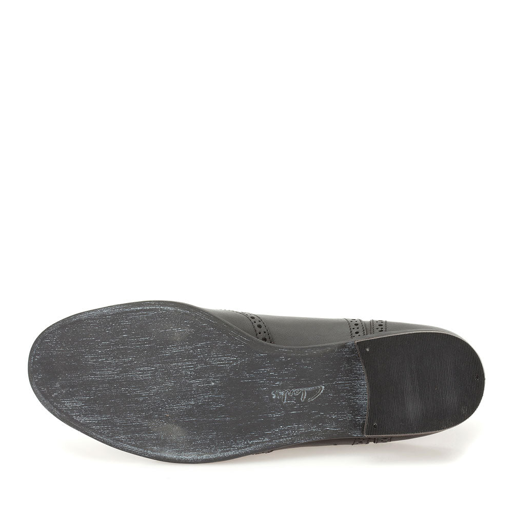 Hamble Oak Leather Brogue Shoe D Fit  In Blk Leather