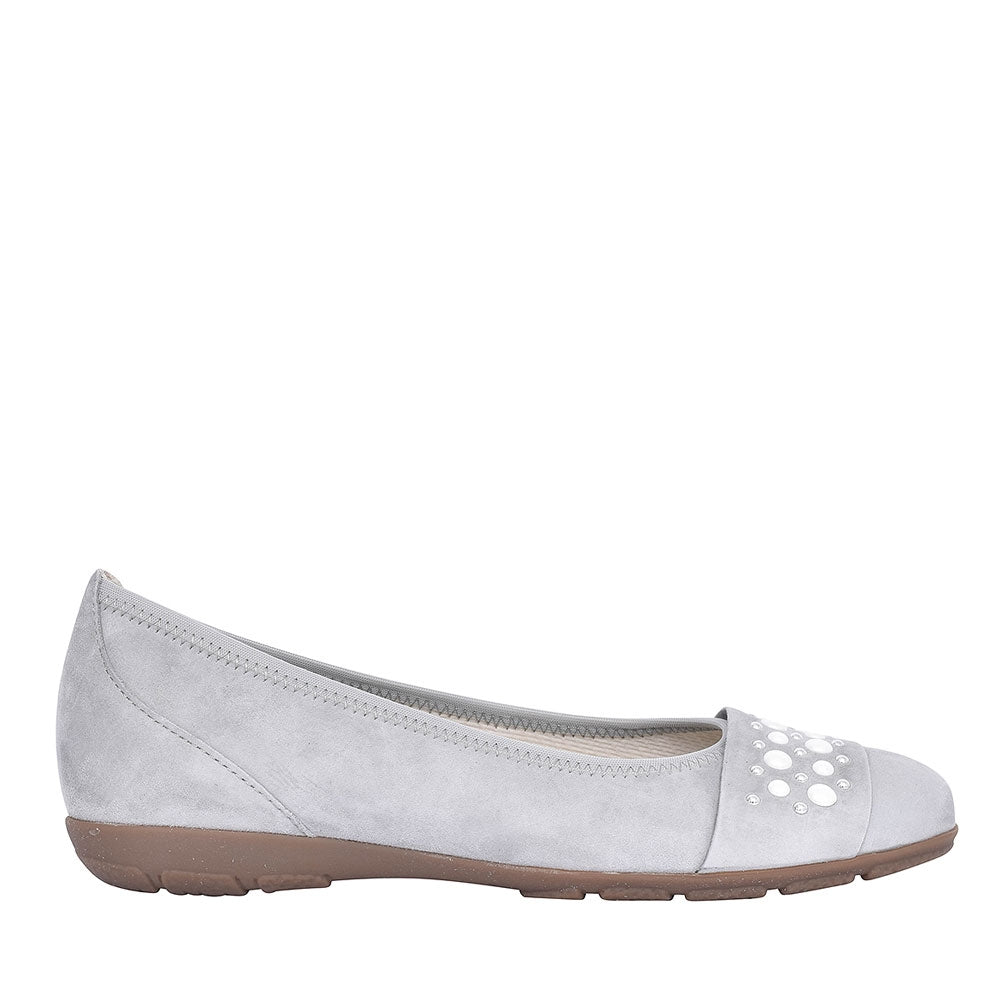 Electra Womens Ballerina Pumps In Stone