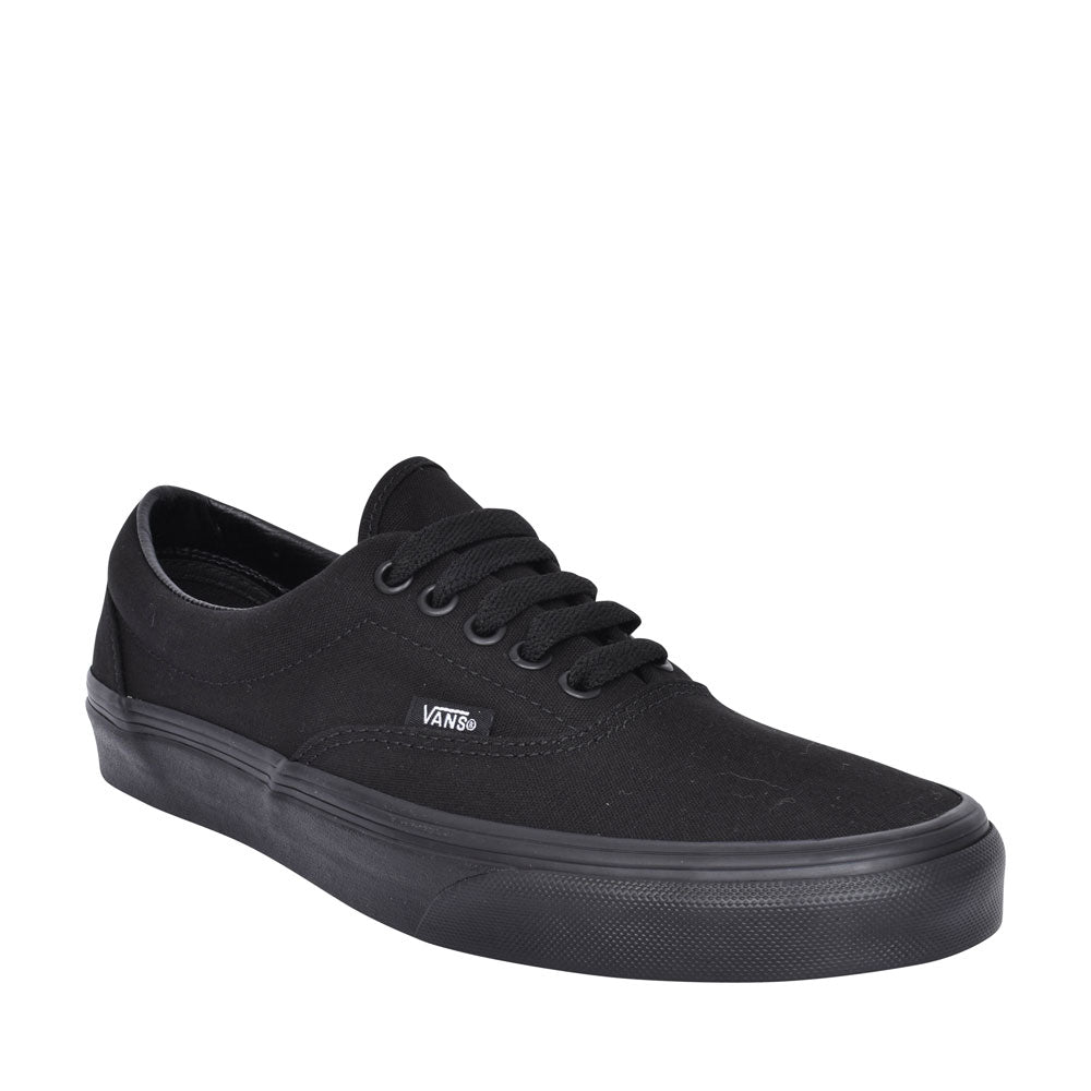 Era Casual Laced Trainer For Ladies In Black
