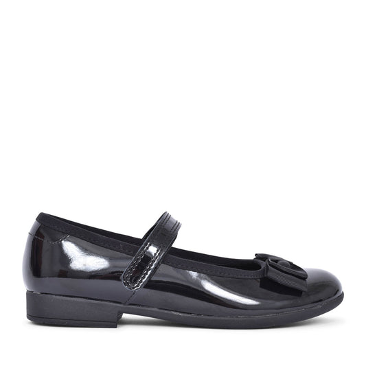 Girls Scala Tap Black Leather Velcro Shoe In Kids F Fit
