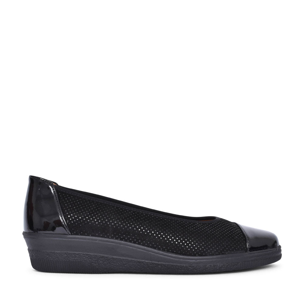 Petunia 36.402 Casual Slip On Shoe For Ladies In Black