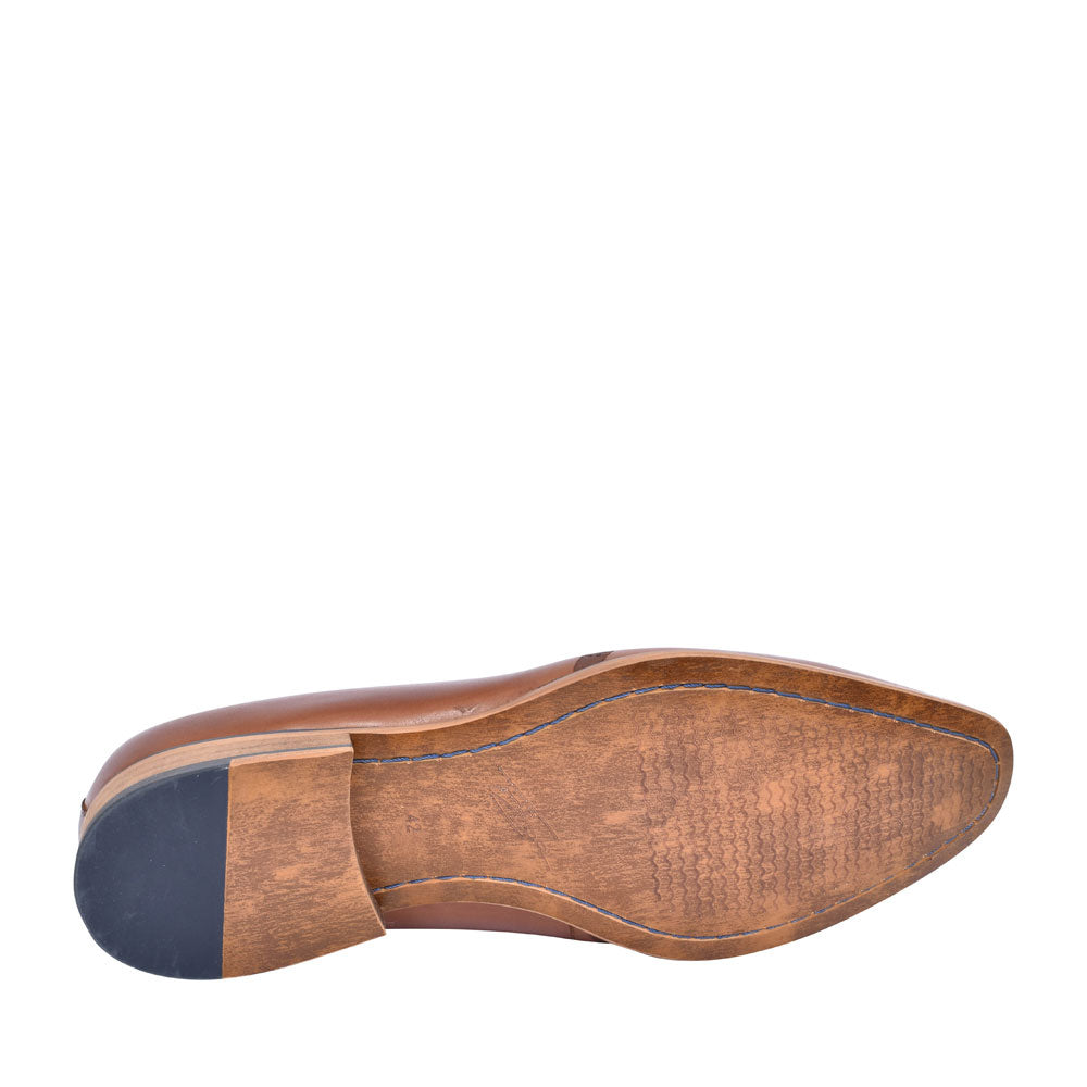 Twickenham Punch Detail Brogue Shoe For Men In Multi-colour