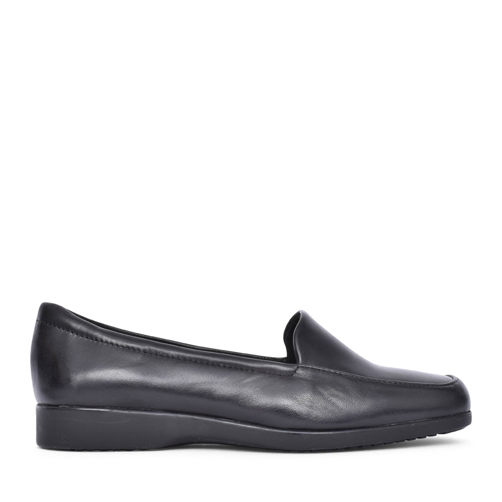 Ladies Georgia Leather E-fit Slip-on Shoe In Black