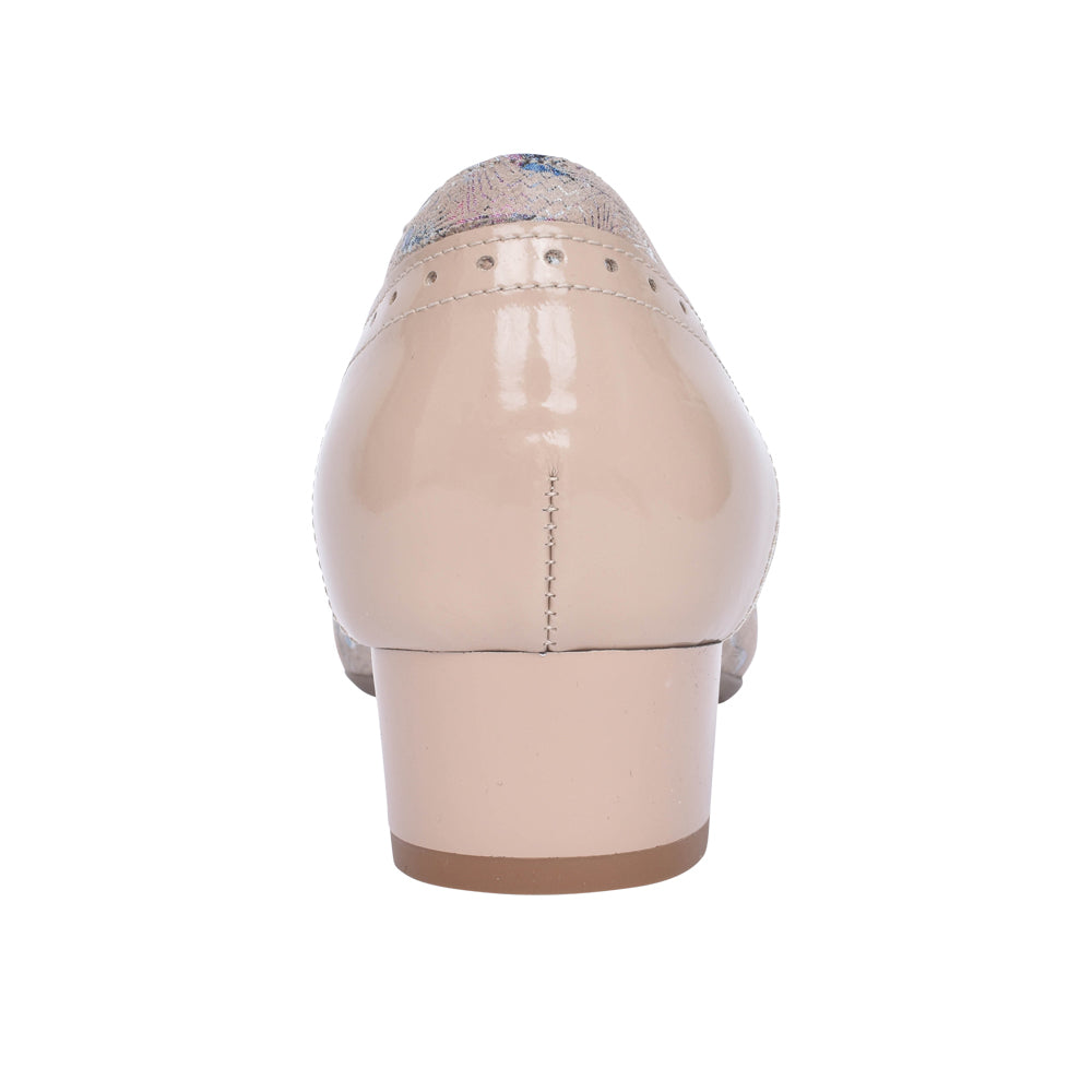 Ladies 1370 G-fit Quarter Brogue Shoe In Nude
