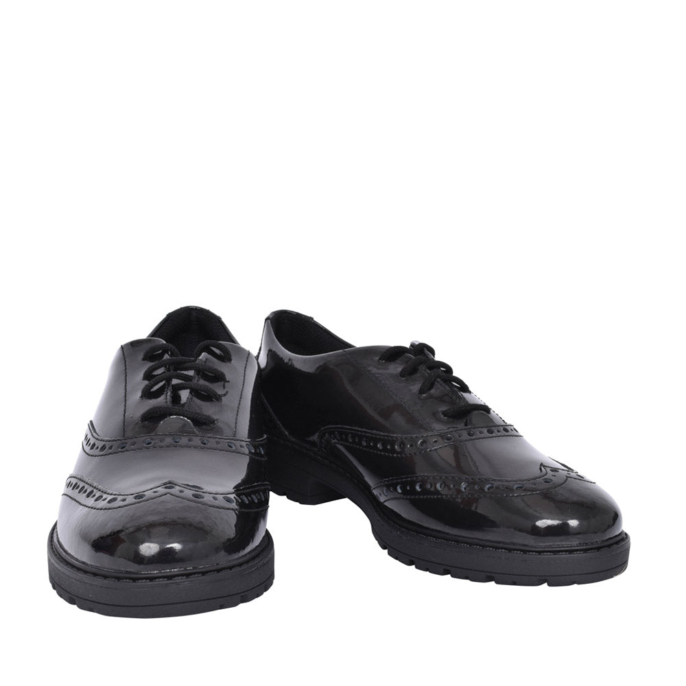 Girls Loxham Brogue Youth Black Patent Laced Brogue Shoe In Kids F Fit