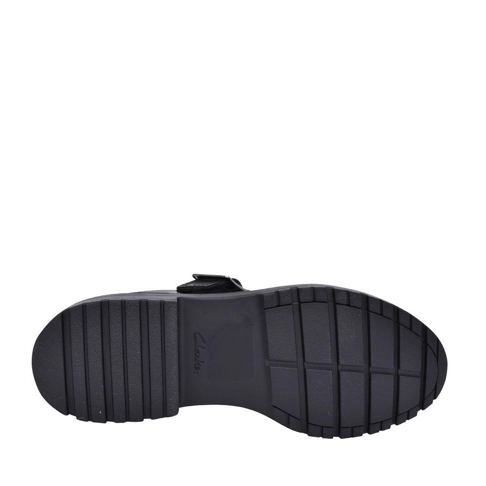 Girls Loxham Walk Black Leather Shoe In Kids F Fit