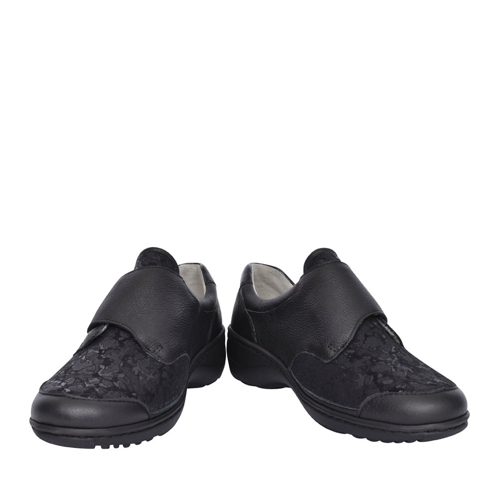 Ladies 607k31 Kya Velcro Shoe In Black