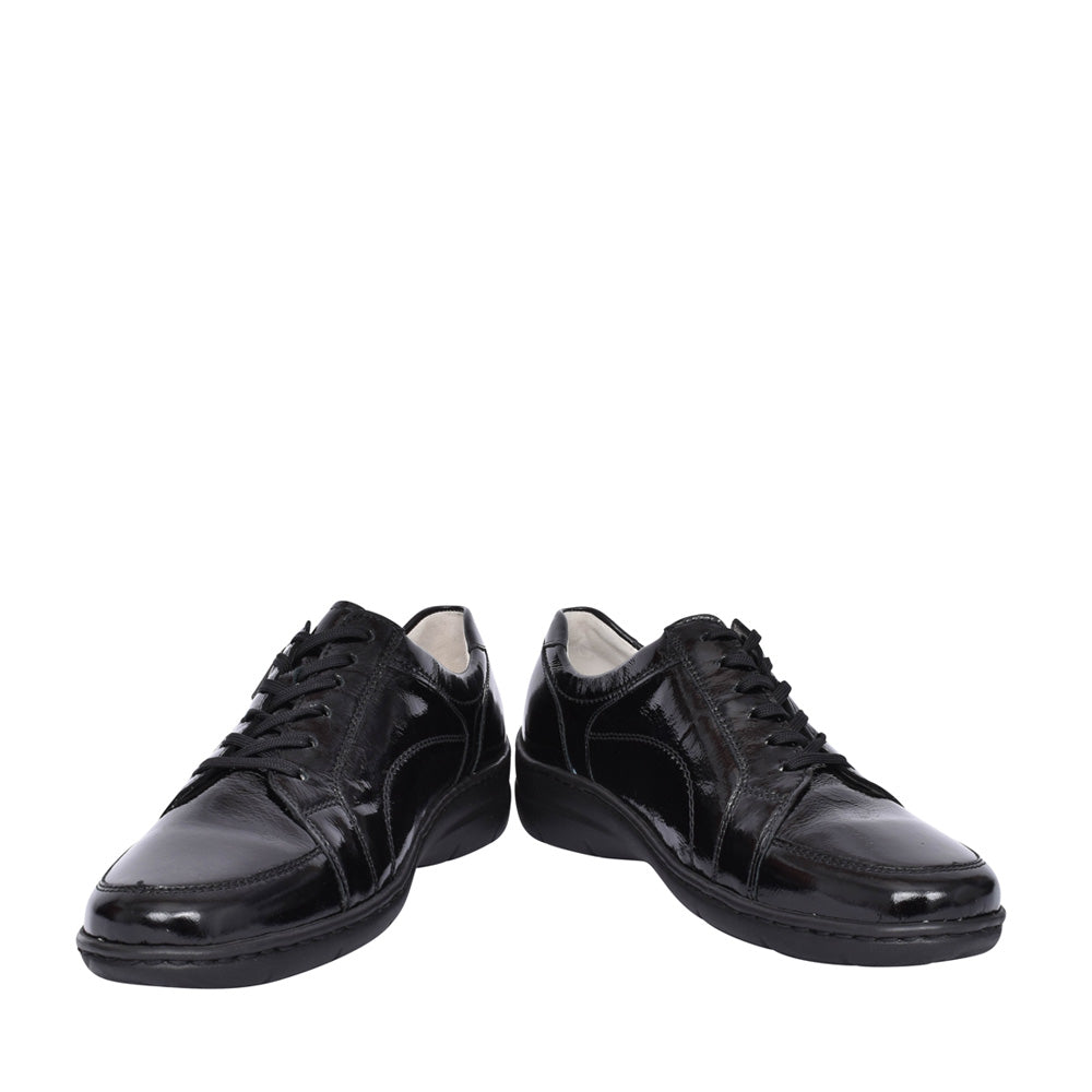 Hania Laced Shoe In Blk Patent