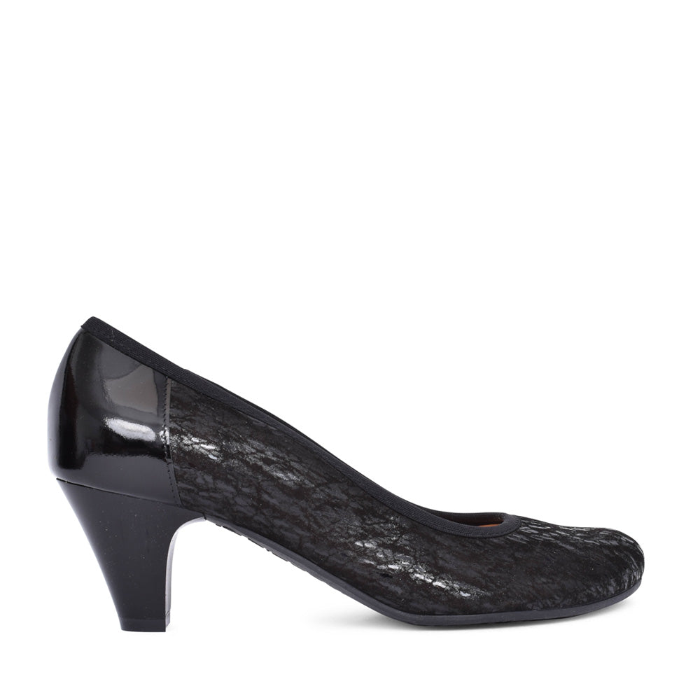 Ladies 6299 G-fit Low Heel Court Shoe In Black