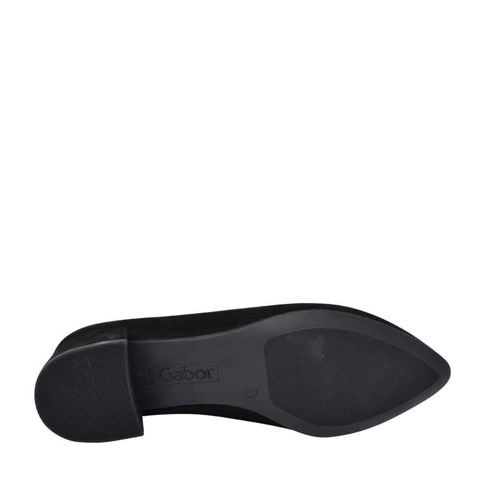 Ladies 91.441  Slip On Court Shoe In Black