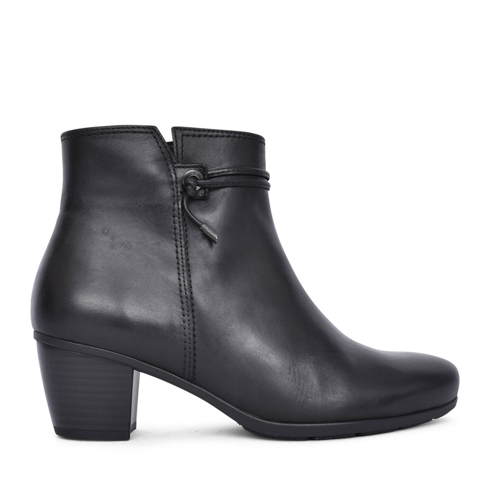 Ladies Ela 95.522 Ankle Boot In Black