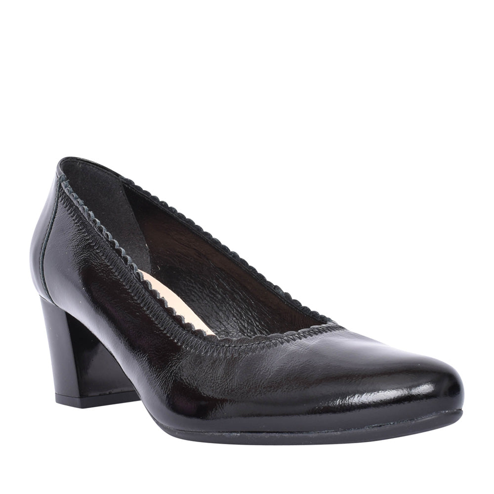 Ladies 5527 G-fit Low Heel Court Shoe In Black Patent