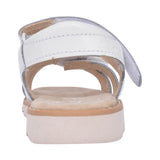 Girls Crown Beat K White Patent Sandal In Kids F Fit