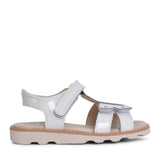 Girls Crown Beat White Patent Sandal In Kids F Fit