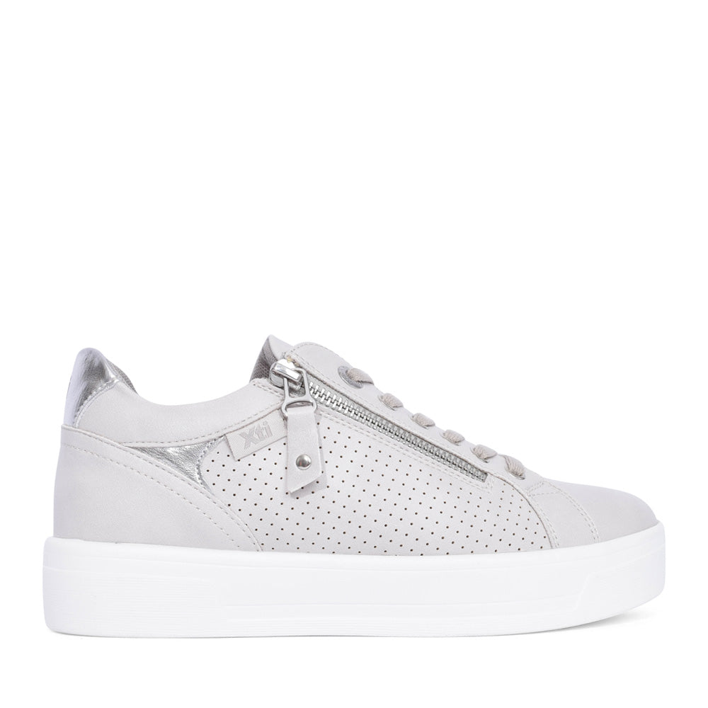 Ladies 44309 Laced Trainer In Light Grey