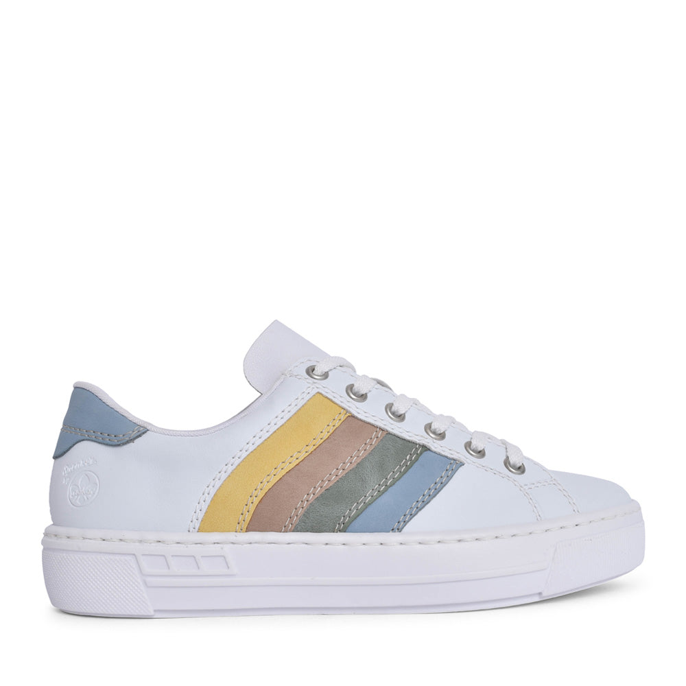 Ladies L8802 Laced Trainer In White