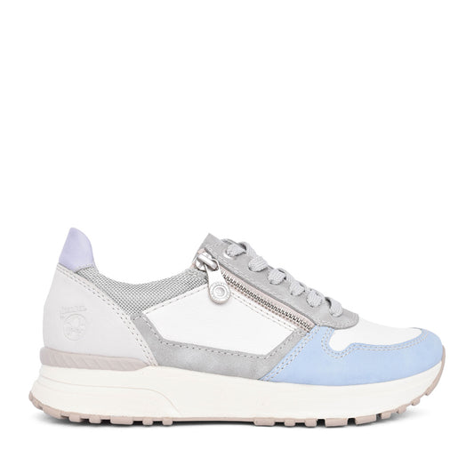 Ladies N7422 Laced Trainer In Off White