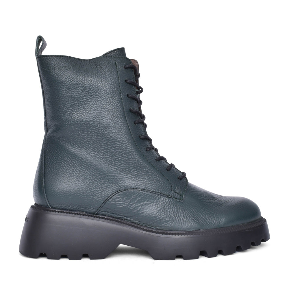 Ladies C-7205 Laced Calf Boot In Green
