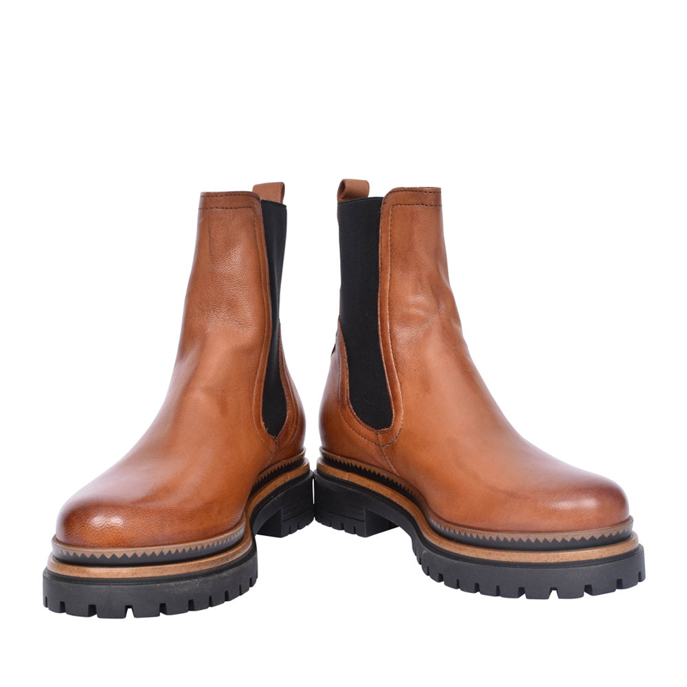 Ladies T60204 Ankle Boot In Tan