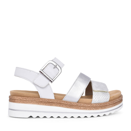 Ladies D0q55 Velcro Sandal In Silver