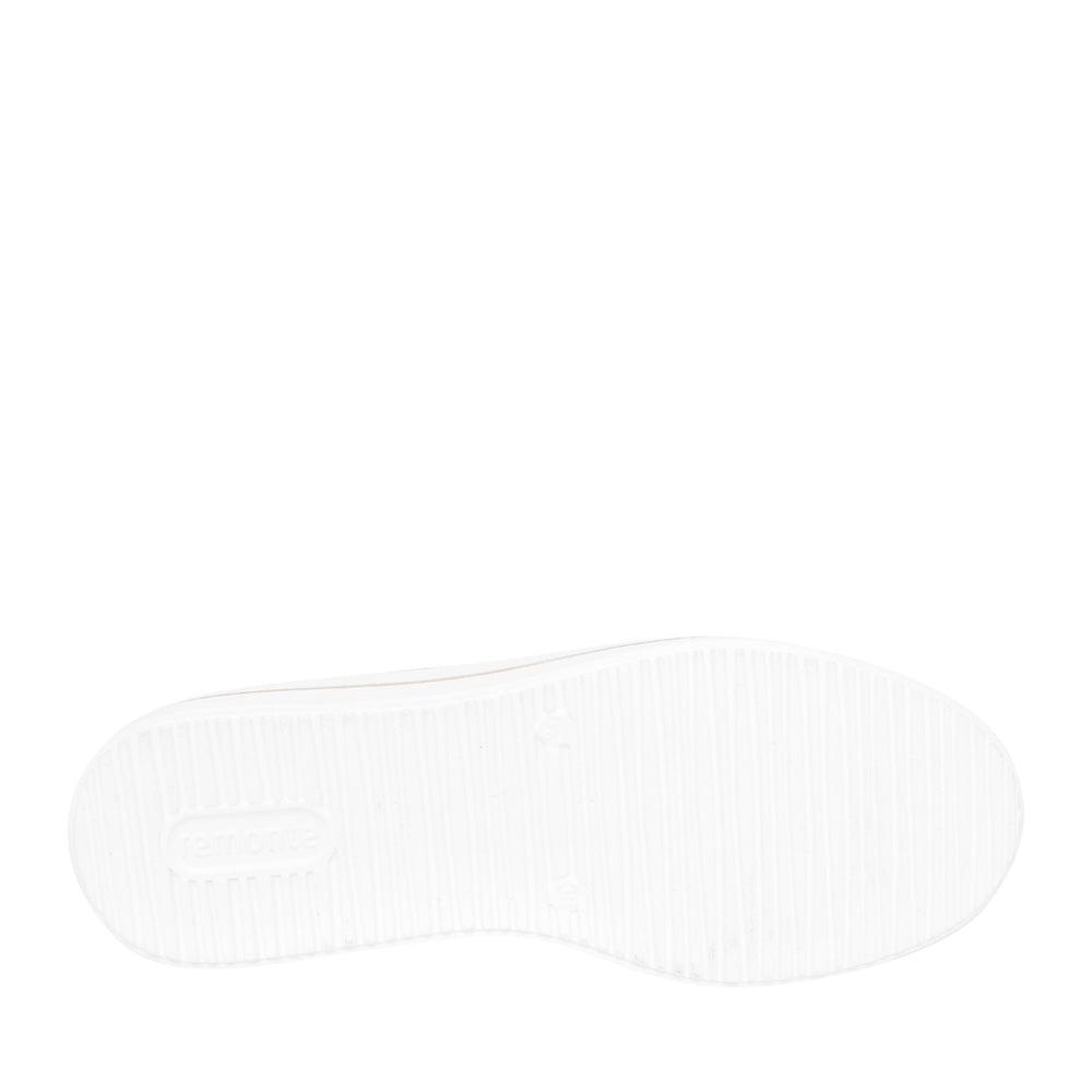 Ladies D1c01 Laced Trainer In Off White
