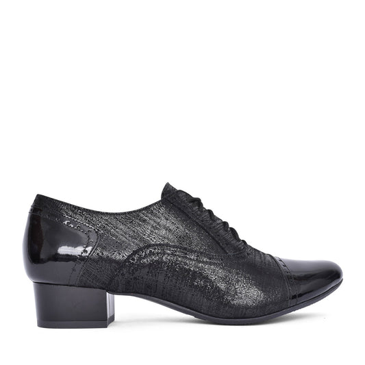 Ladies 1370 G-fit Quarter Brogue Shoe In Black