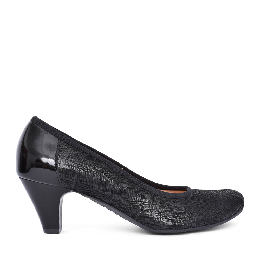 Ladies 6299 G-fit Low Heel Court Shoe In Black