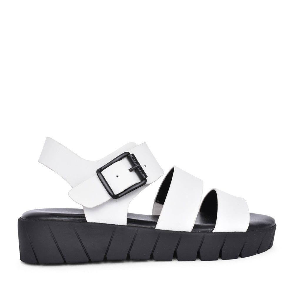 Ladies 5-28710 Low Heel Sandal In White