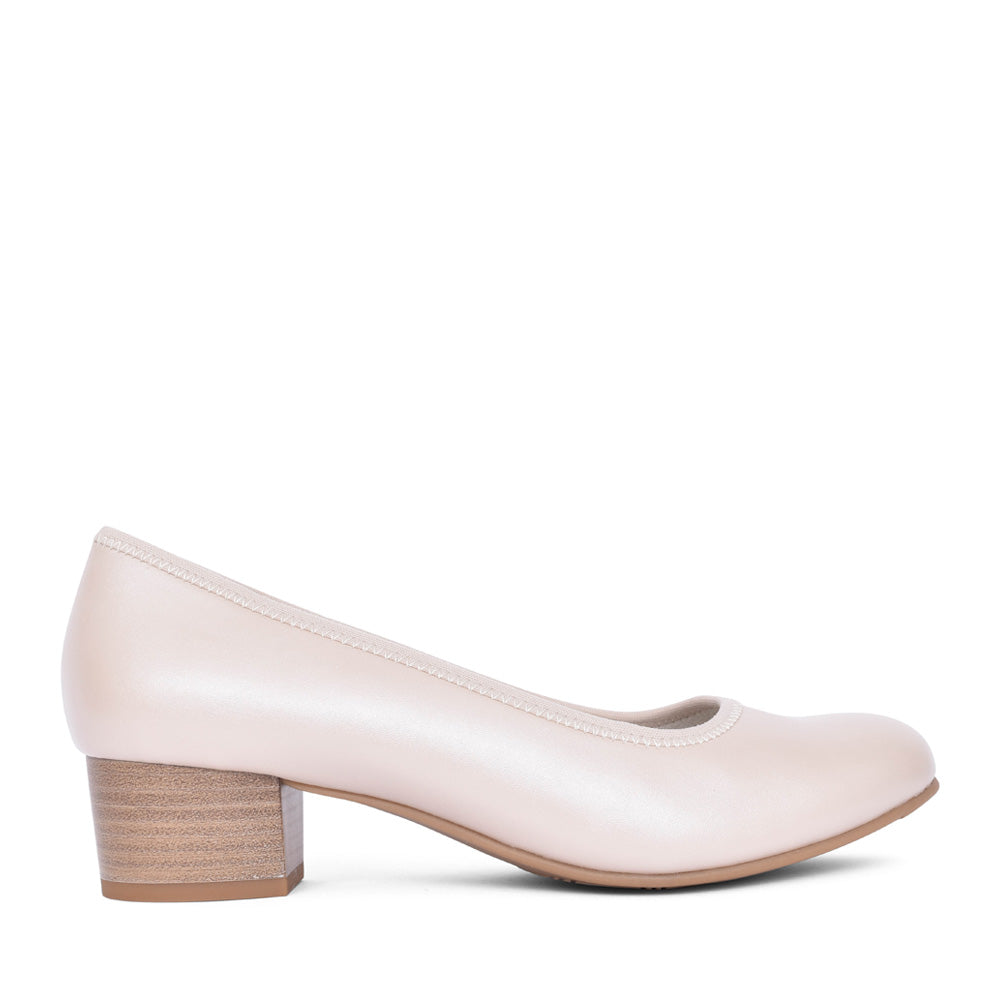 Ladies 8-22360 Low Heel Court Shoe In Pearl