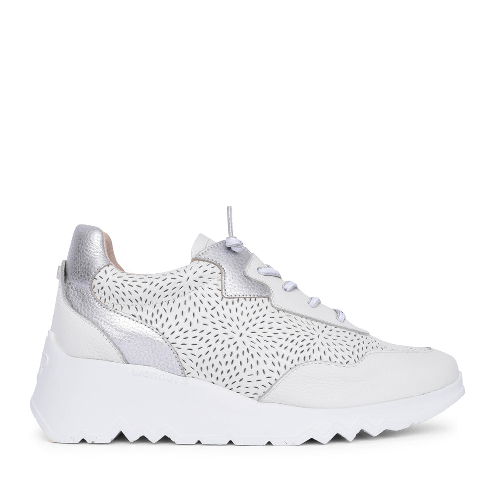Ladies E-6740 Platform Trainer In White