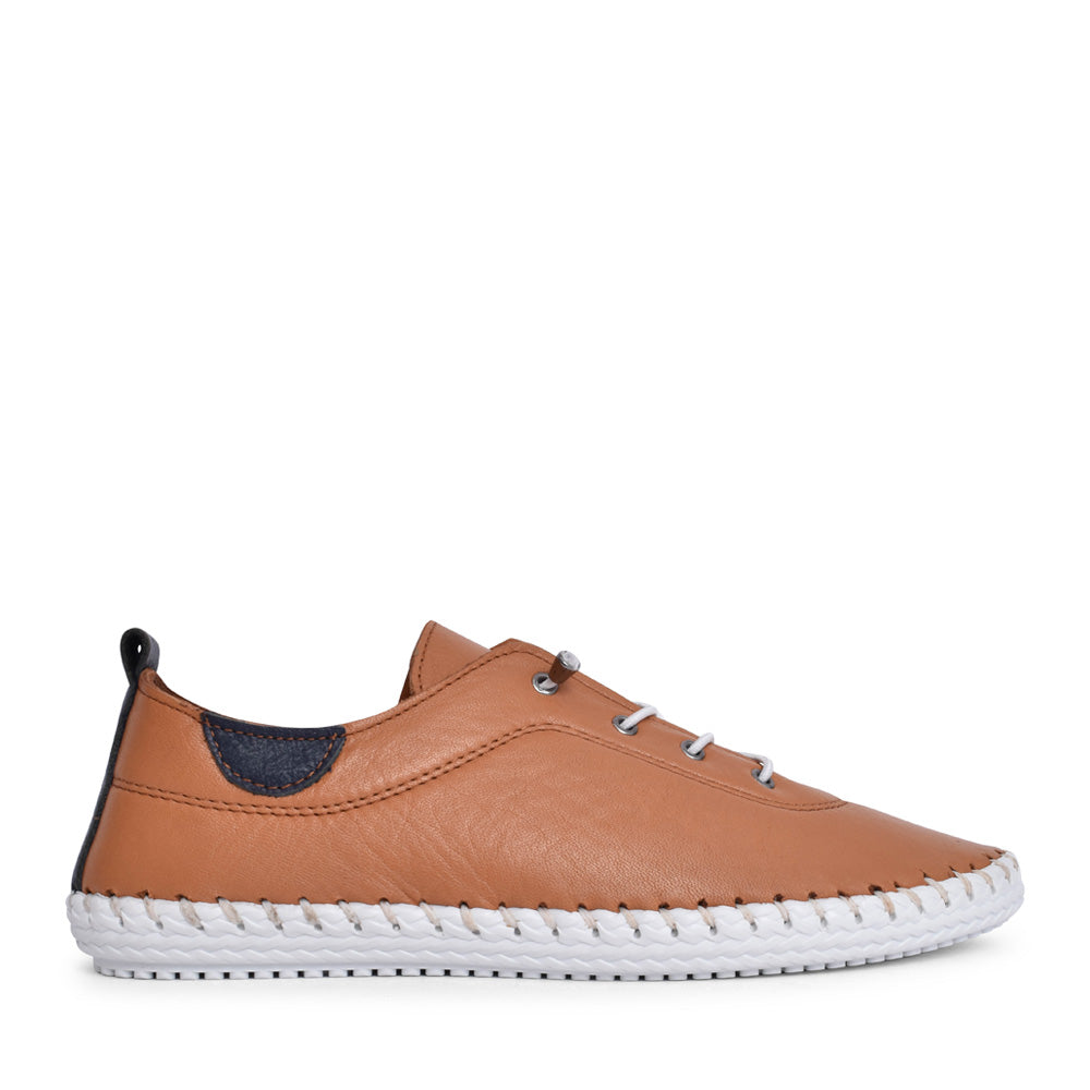 Ladies St Ives Fle030 Laced Shoe In Tan