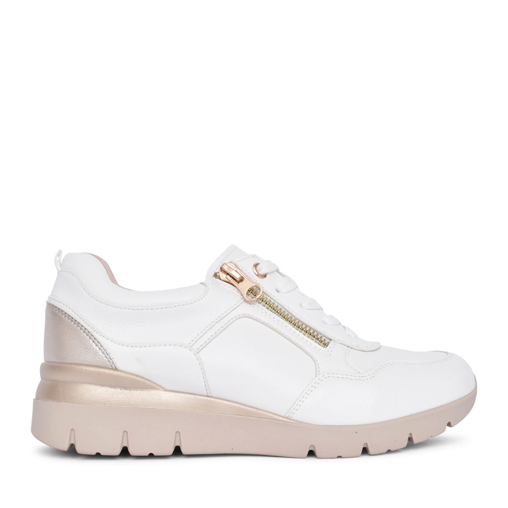 Ladies Scala Laced Trainer In White
