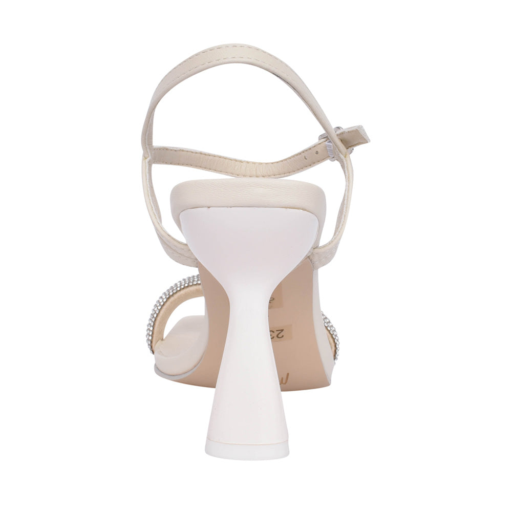 Ladies 23796 Lynx Dress Sandal In White