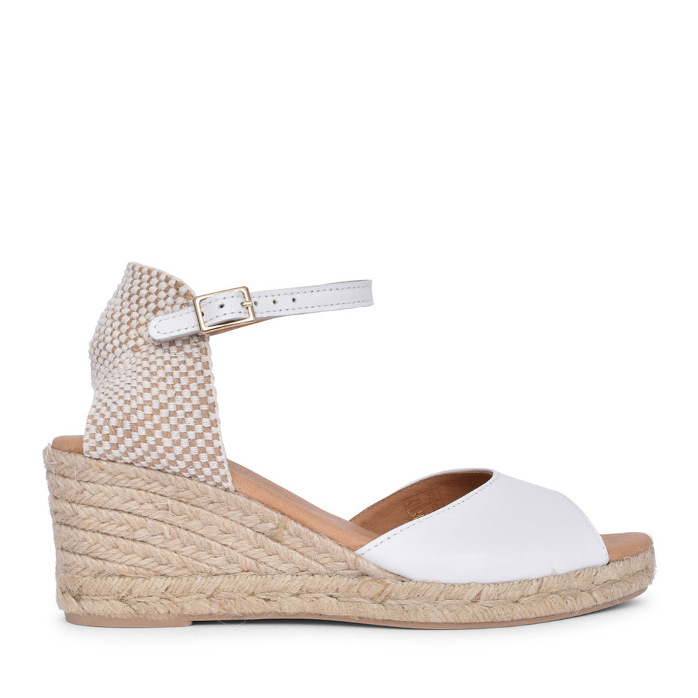 Ladies Staple Wedge Peep Toe Shoe In White