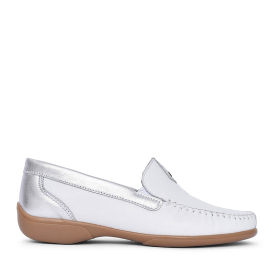 Ladies Joan Moccasin In White