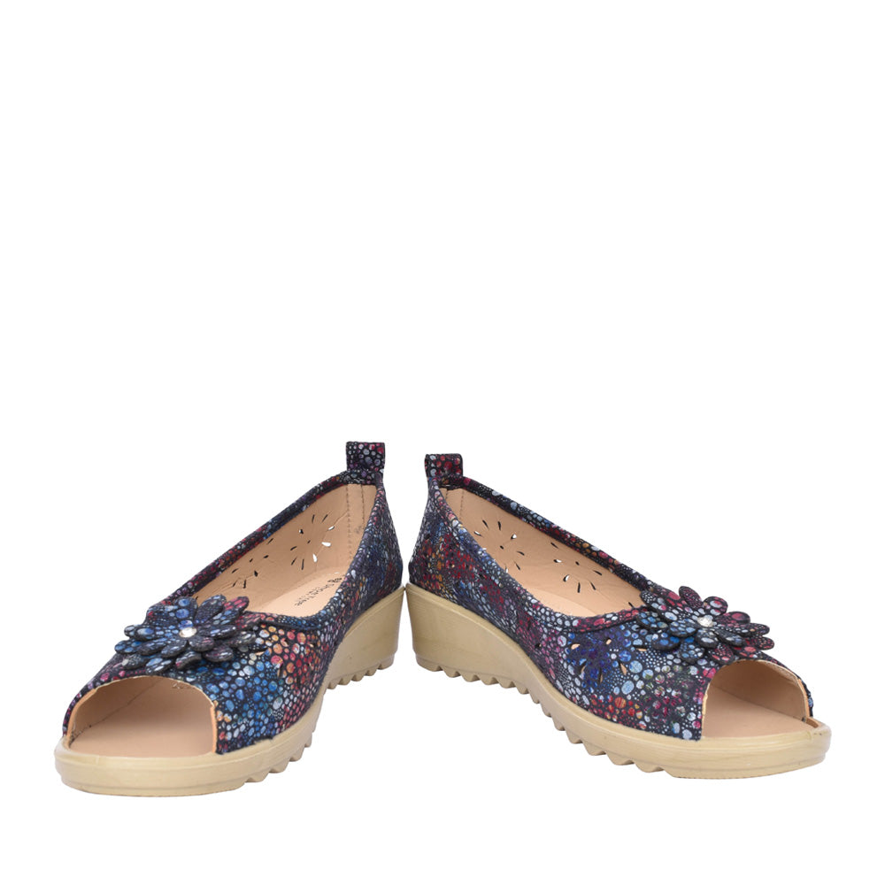 Ladies Shirley Wedge Shoe In Navy